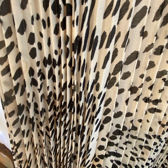 H&M’s leopard print maxi dress - Picture 7 of 11